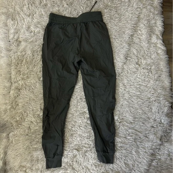 Lululemon Beyond The Studio Jogger - Picture 3 of 10